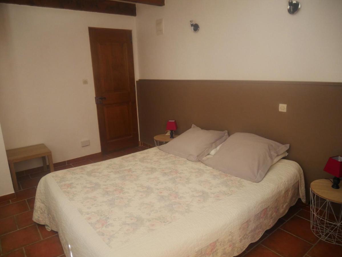 Bed and Breakfast La Fénière à Vénéjan Extérieur photo