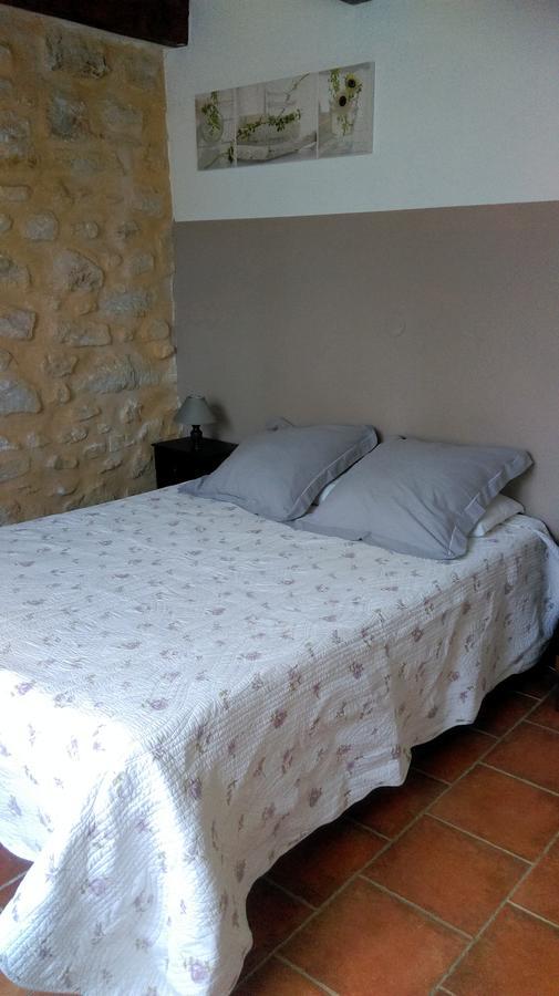 Bed and Breakfast La Fénière à Vénéjan Extérieur photo